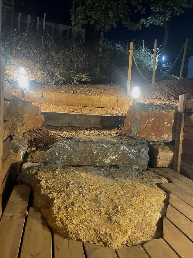 Avec Terrasse Et Accès Piscine. Rocbaron